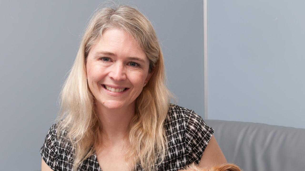 Dr. Melissa Bain Dr. Melissa Bain