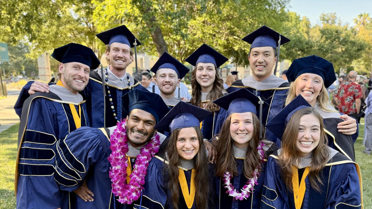 Commencement group of grads 2025